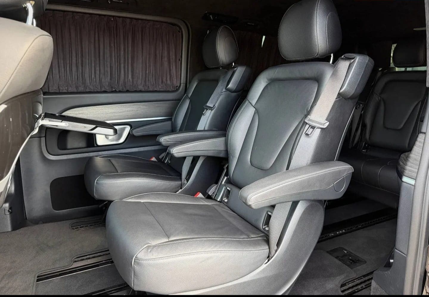 Mercedes V-Class interior 3